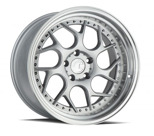 DS01 DS01 18X9.5 5X114.3 Silver Machined Lip